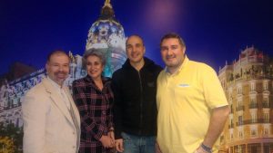 Ο Παναγιώτης Σωτηρόπουλος, η Marian Gómez Zamanillo, ο Juan Ramón Virumbrales (δεύτερος καλεσμένος στην ίδια εκπομπή) και ο Mario Cruz Leo.