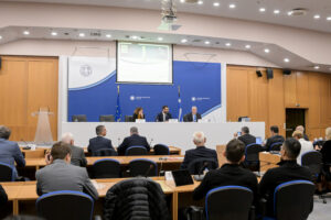 παραπληροφόρηση